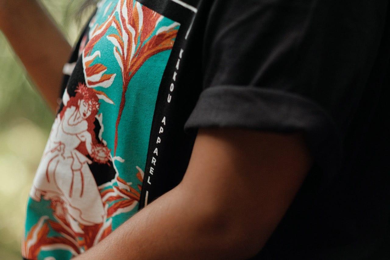 Hula Kahiko T-Shirt in Midnight