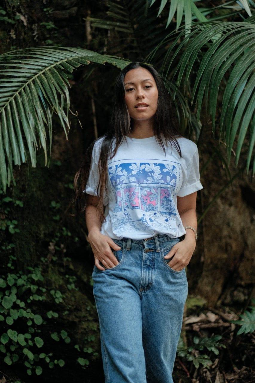 Honoli'i Party Wave T-Shirt in Hau